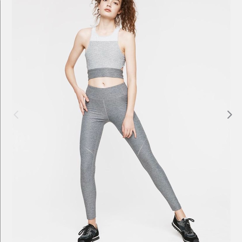 NWT Outdoor Voices Slashback Crop Top in Dove grey